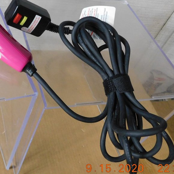 CHI CHI Ulta Pink Pro Low EMF Ceramic Hair Dryer - Picture 4 of 13